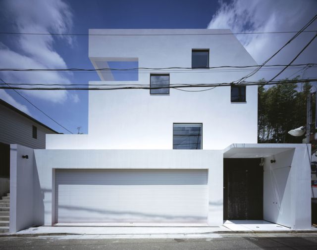 Creative House in Tokyo with Crazy Garage (12 pics) Creative House in Tokyo with Crazy Garage (12 pics)