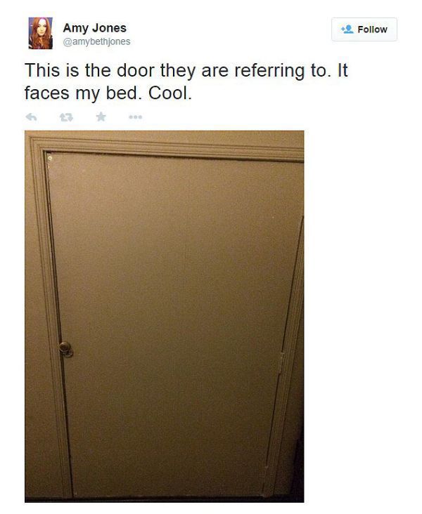 Girl Finds Creepy Note in Hotel Room
